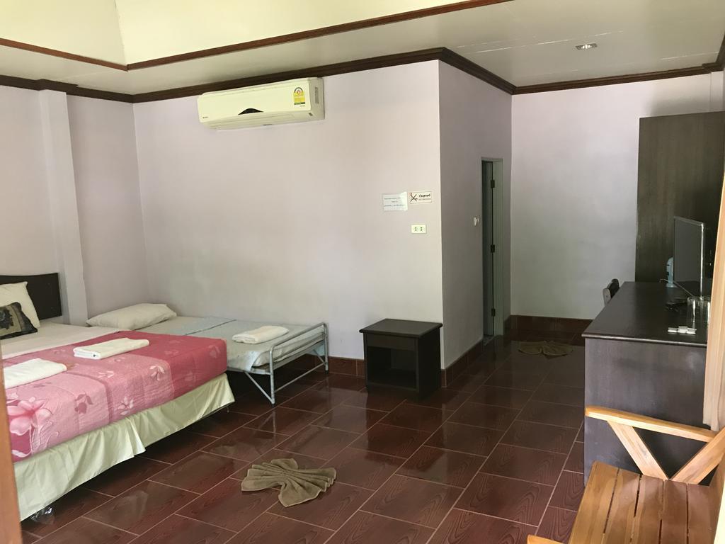Cashew Nut Bungalows Hotel Ao Nang Ngoại thất bức ảnh